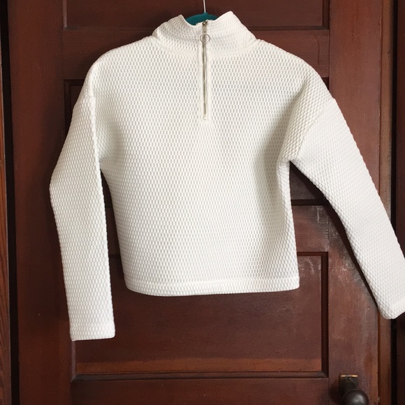 Structured pull over - Picture 2 of 5